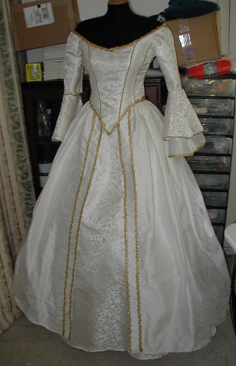 wedding dresses renissance